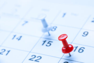 カレンダーとピン